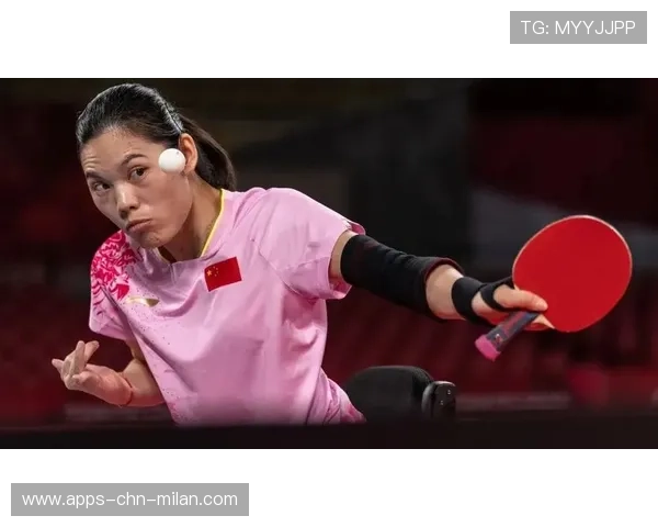 逆境中的巾帼英雄：乒乓女将鞋掉了还赢的精彩瞬间