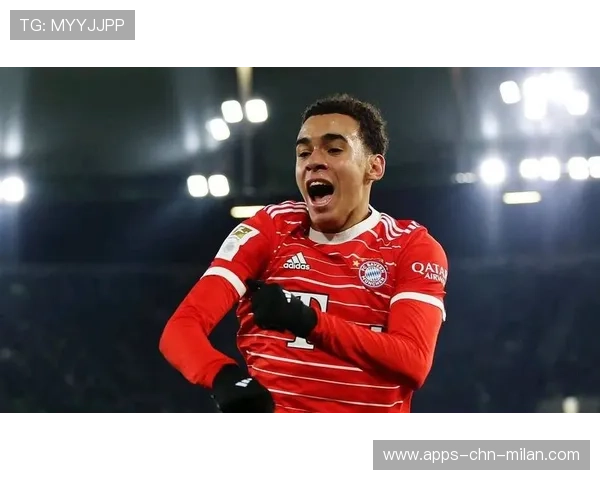 拜仁借助节奏转变寻找空间,穆西亚拉突破干净