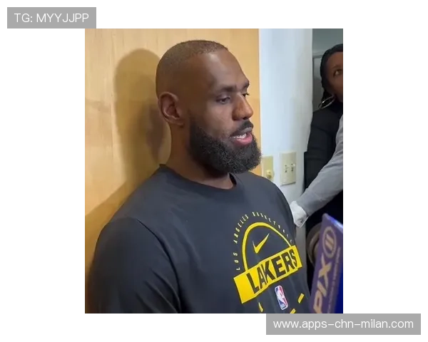 詹姆斯在麦迪逊花园广受欢呼展现超高人气