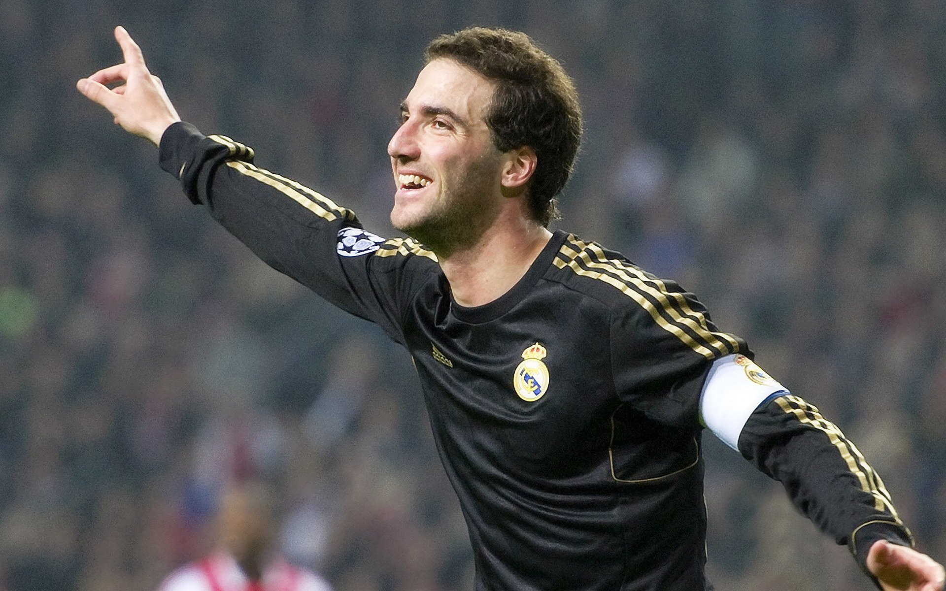 大卫·波波维奇稳扎稳打掌控比赛节奏，大卫波尔