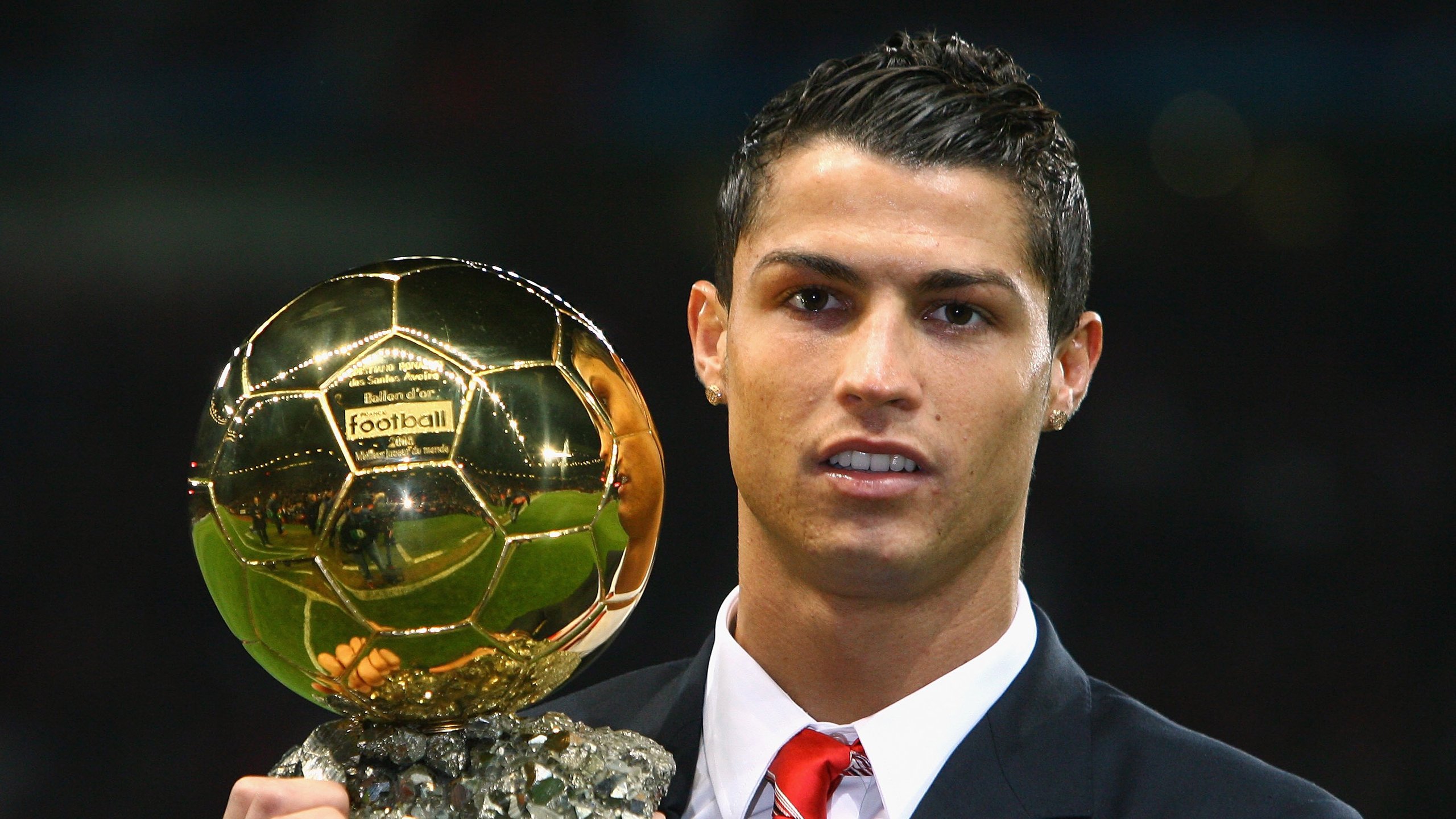 布莱顿控球率领先维持场面优势，布莱顿球队外号